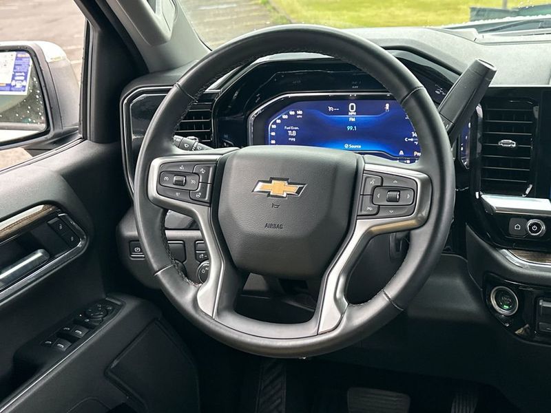 2025 Chevrolet Silverado 1500 LT - 23028104 - 17