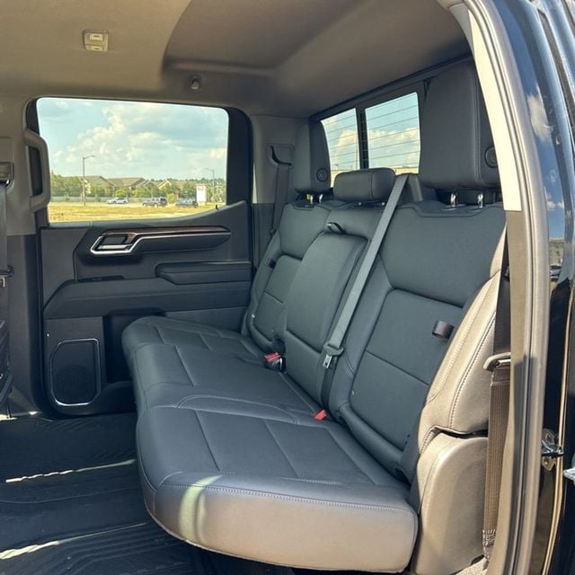 2025 Chevrolet Silverado 1500 LT Trail Boss - 22920980 - 24