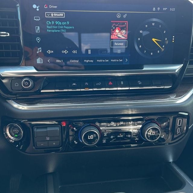 2025 Chevrolet Silverado 1500 LT Trail Boss - 22920980 - 28