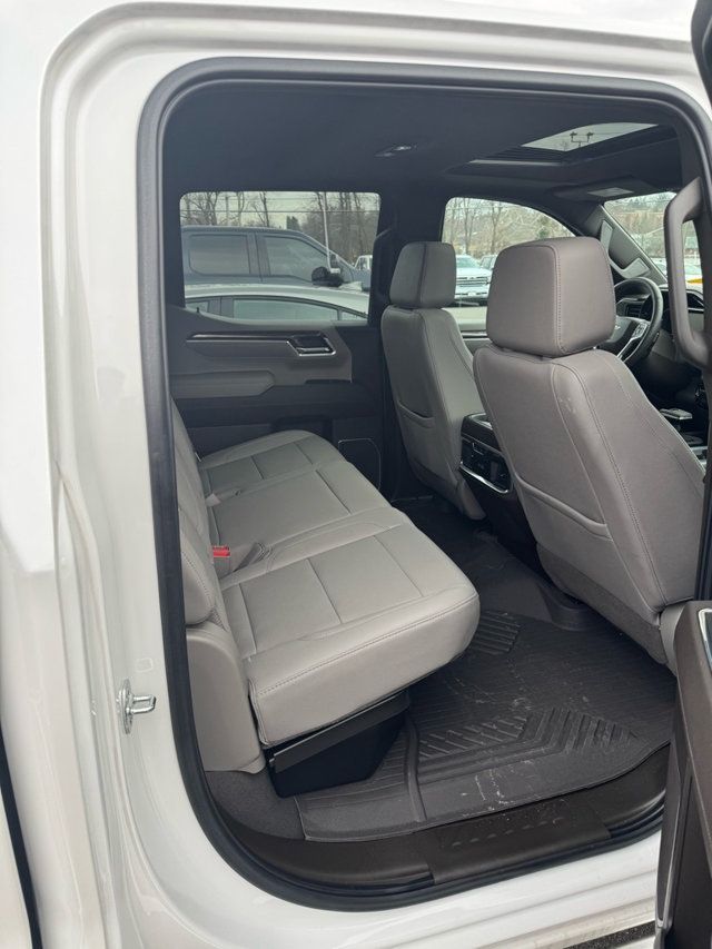2025 Chevrolet Silverado 1500 LTZ - 22986991 - 17