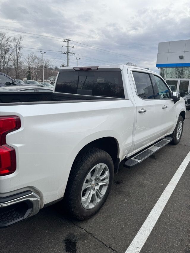 2025 Chevrolet Silverado 1500 LTZ - 22986991 - 3