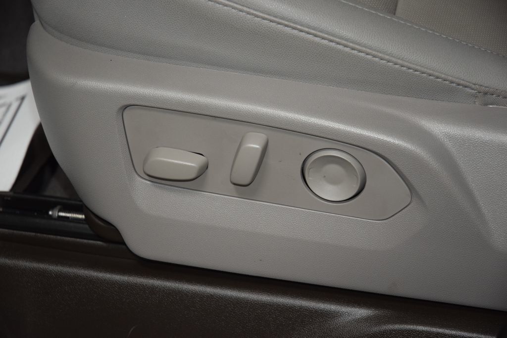 2025 Chevrolet Silverado 1500 LTZ - 22986991 - 39