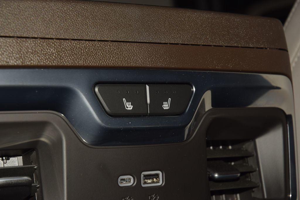 2025 Chevrolet Silverado 1500 LTZ - 22986991 - 43