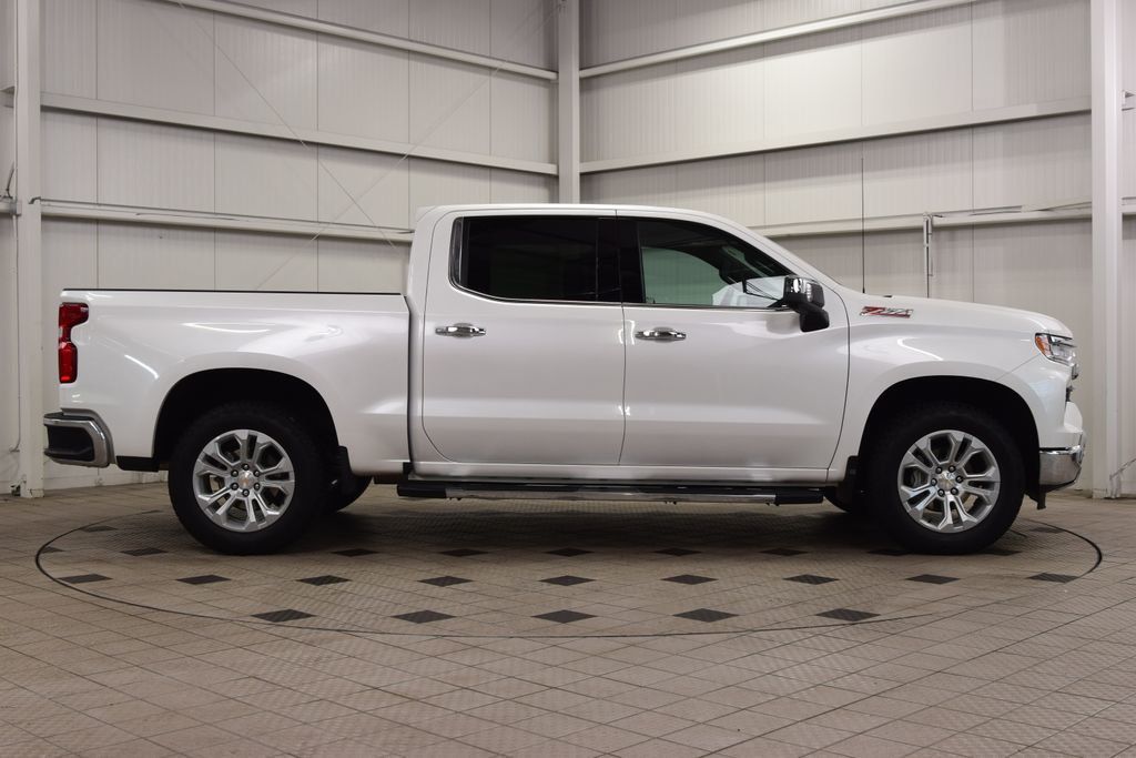 2025 Chevrolet Silverado 1500 LTZ - 22986991 - 8