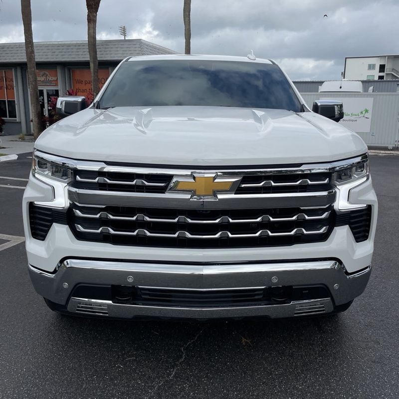2025 Chevrolet Silverado 1500 LTZ - 22966245 - 1