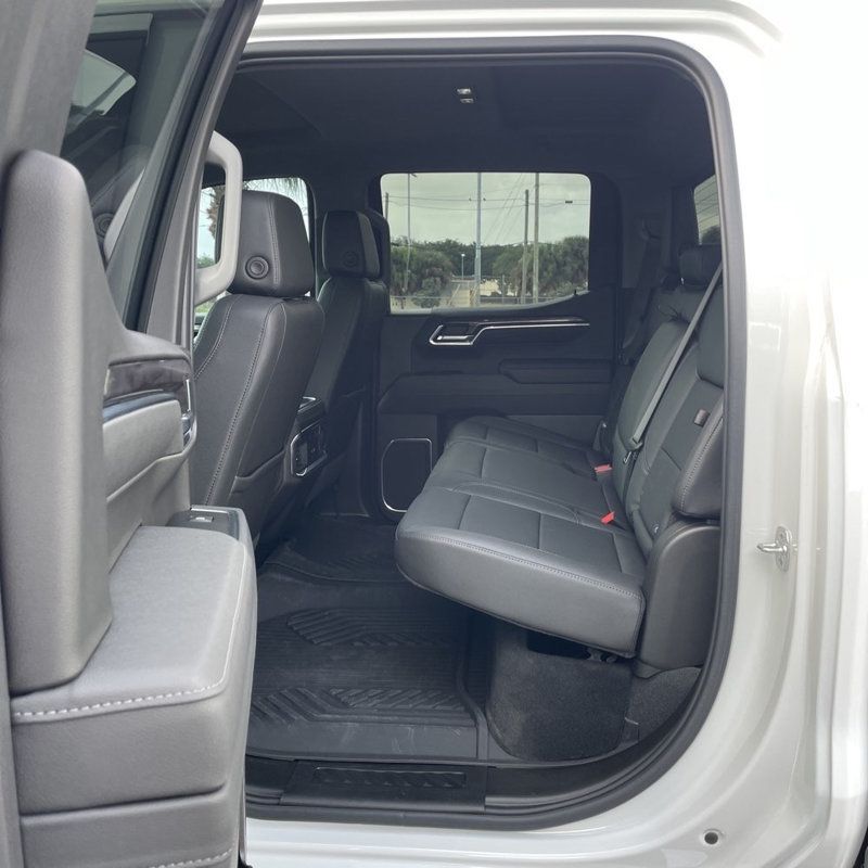 2025 Chevrolet Silverado 1500 LTZ - 22966245 - 23