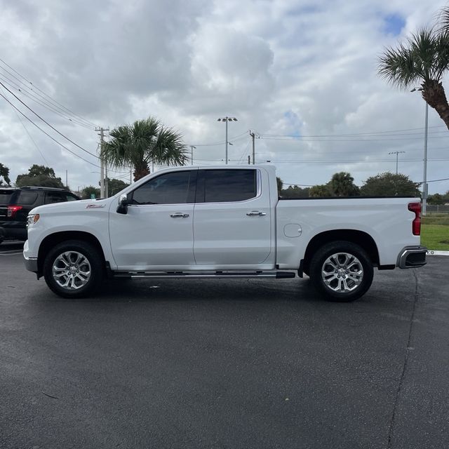 2025 Chevrolet Silverado 1500 LTZ - 22966245 - 3