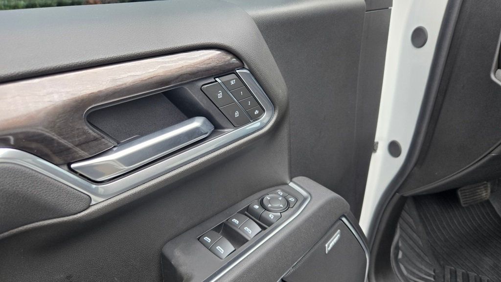 2025 Chevrolet Silverado 1500 LTZ Z71 - 22966245 - 14