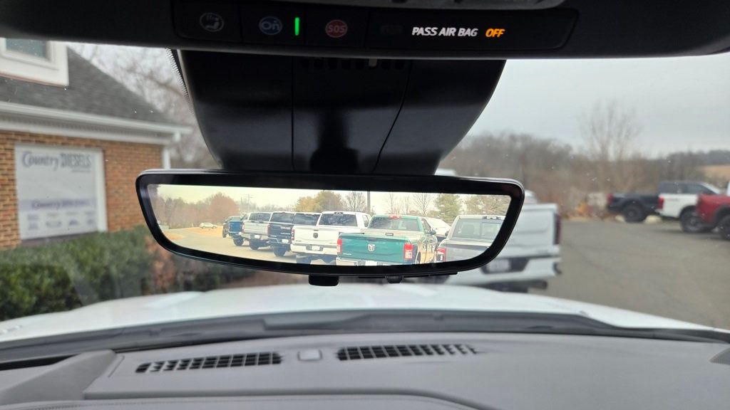 2025 Chevrolet Silverado 1500 LTZ Z71 - 22966245 - 24