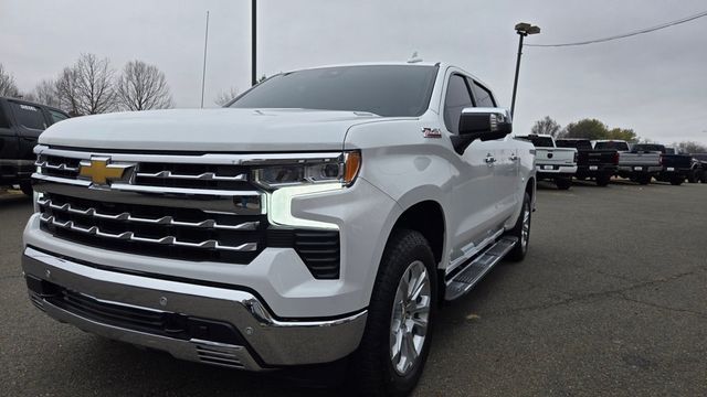 2025 Chevrolet Silverado 1500 LTZ Z71 - 22966245 - 2