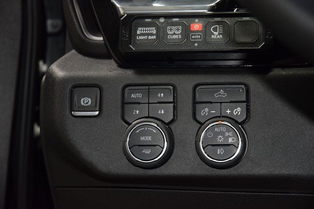 2025 Chevrolet Silverado 1500 RST - 22919151 - 34