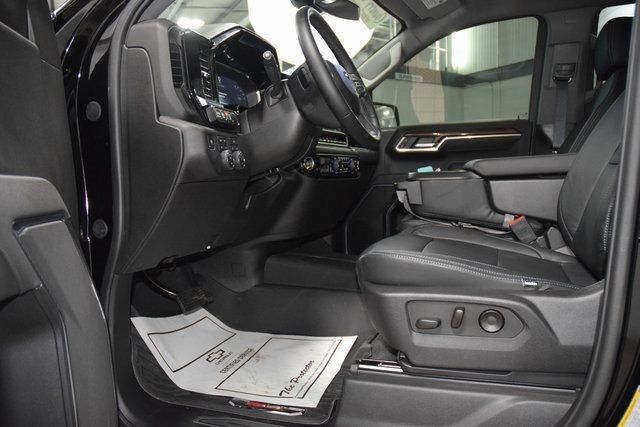 2025 Chevrolet Silverado 1500 RST - 22919151 - 38