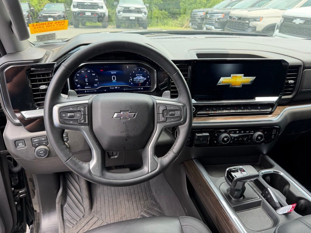 2025 Chevrolet Silverado 1500 RST - 23055466 - 13