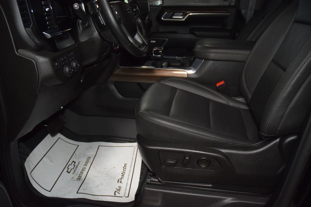 2025 Chevrolet Silverado 1500 RST - 23055466 - 38