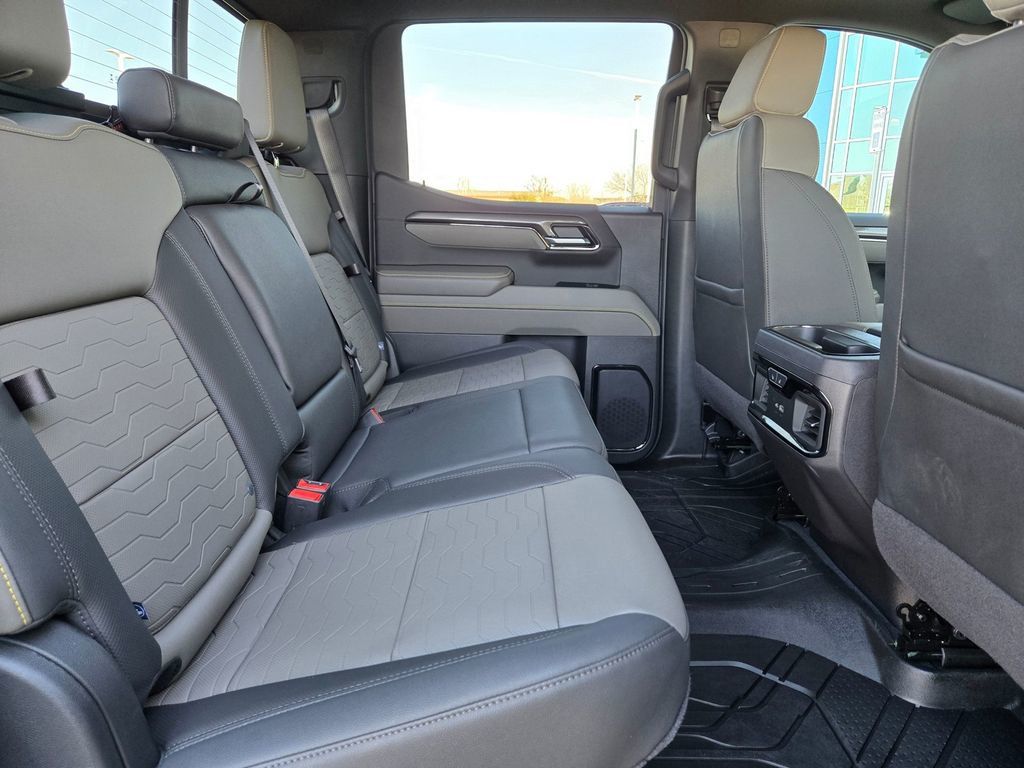 2025 Chevrolet Silverado 1500 ZR2 - 23059374 - 19