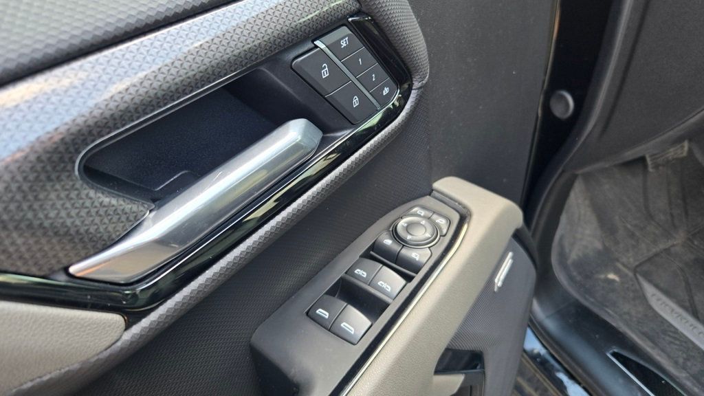 2025 Chevrolet Silverado 1500 ZR2 Dark Appearance Package - 22988367 - 13