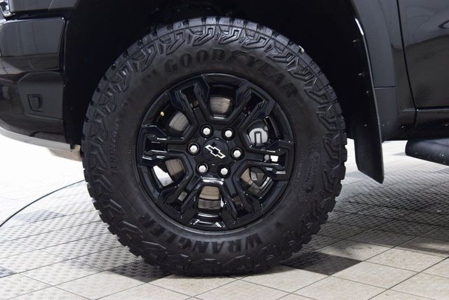 2025 Chevrolet Silverado 1500 ZR2 Dark Appearance Package - 22988367 - 27