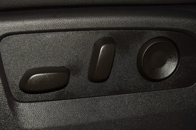 2025 Chevrolet Silverado 1500 ZR2 Dark Appearance Package - 22988367 - 41