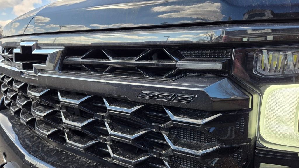 2025 Chevrolet Silverado 1500 ZR2 Dark Appearance Package - 22988367 - 7