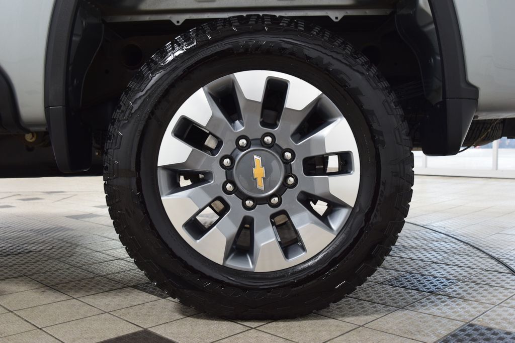 2025 Chevrolet Silverado 2500HD 2500HD CREW LT 4X4 * 6.6 V8 * HEATED LEATHER * 1 OWNER - 22957744 - 21