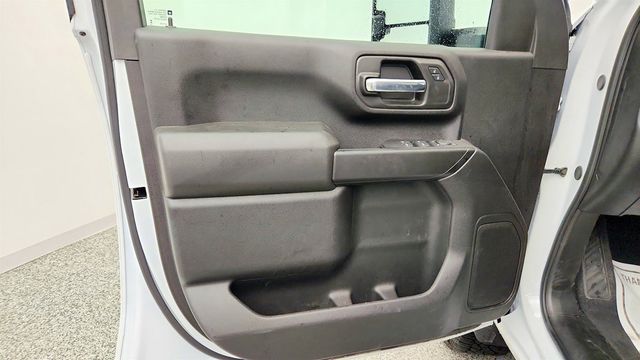 2025 Chevrolet Silverado 2500HD 4WD Crew Cab 159'' Custom w/ Turbo-Diesel, Value Pkg & 5th Wheel - 23030499 - 9
