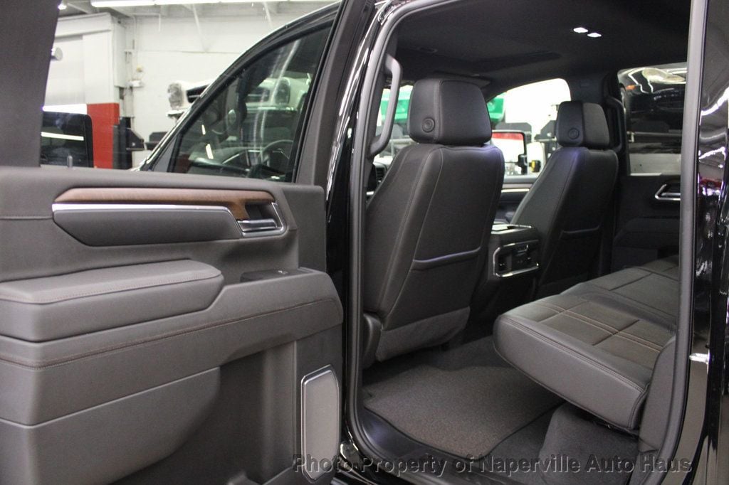 2025 Chevrolet Silverado 2500HD High Country photo 33