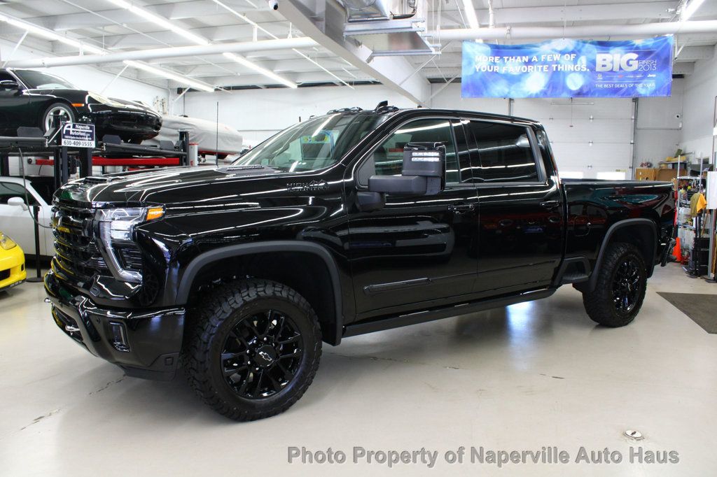2025 Chevrolet Silverado 2500HD High Country photo 4