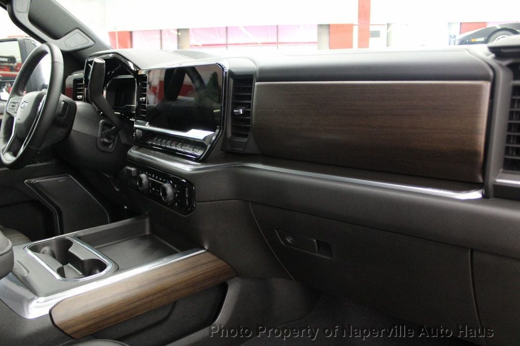 2025 Chevrolet Silverado 2500HD High Country photo 45