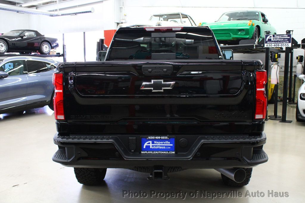 2025 Chevrolet Silverado 2500HD High Country photo 7