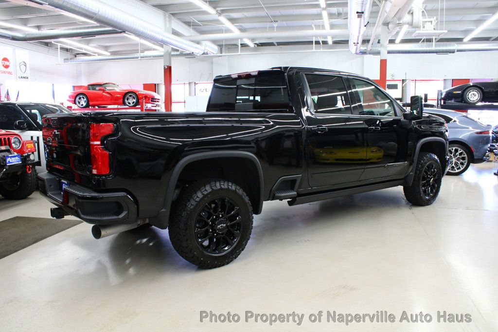 2025 Chevrolet Silverado 2500HD High Country photo 8