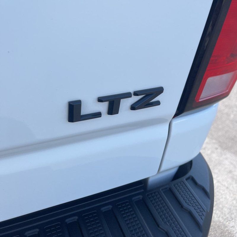 2025 Chevrolet Silverado 2500HD 4WD Crew Cab 159" LTZ - 23051876 - 9