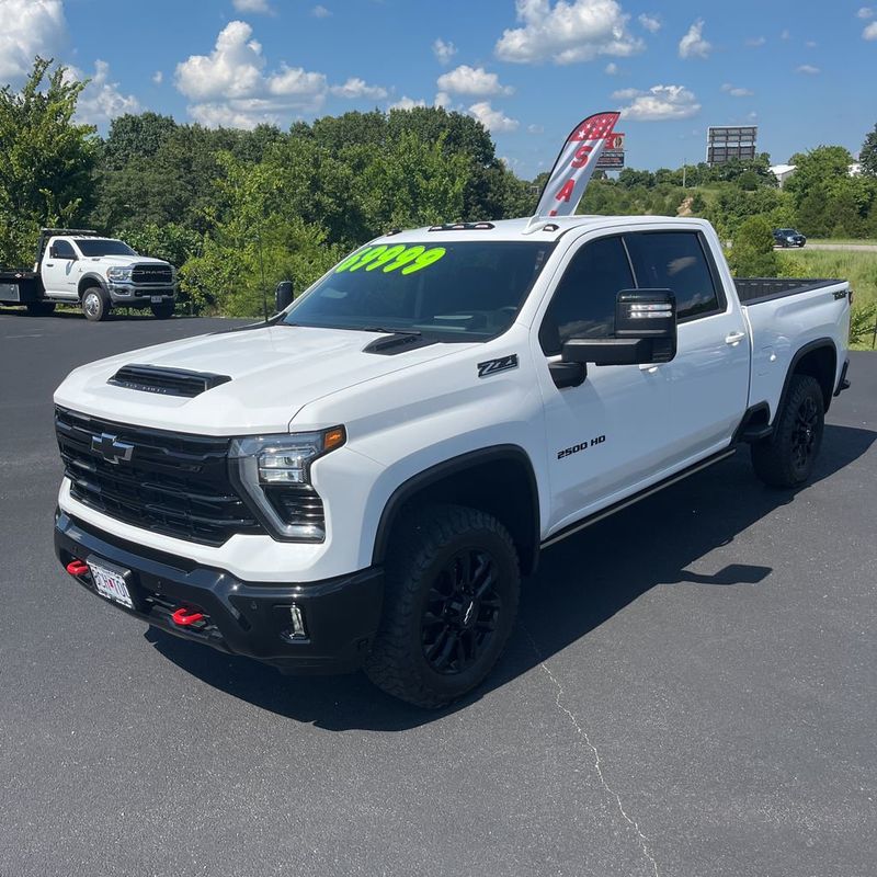 2025 Chevrolet Silverado 2500HD 4WD Crew Cab 159" LTZ - 23051876 - 4