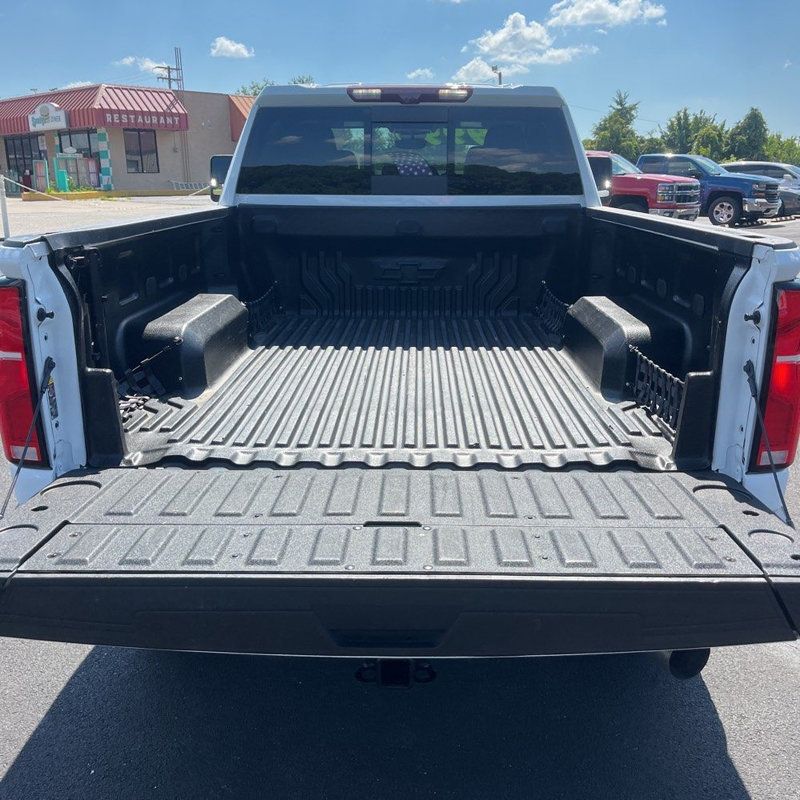 2025 Chevrolet Silverado 2500HD 4WD Crew Cab 159" LTZ - 23051876 - 8