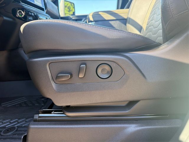 2025 Chevrolet Silverado 2500HD 4WD Crew Cab 159" ZR2 - 23034553 - 16