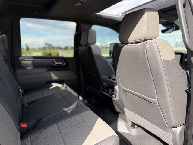 2025 Chevrolet Silverado 2500HD 4WD Crew Cab 159" ZR2 - 23069629 - 28