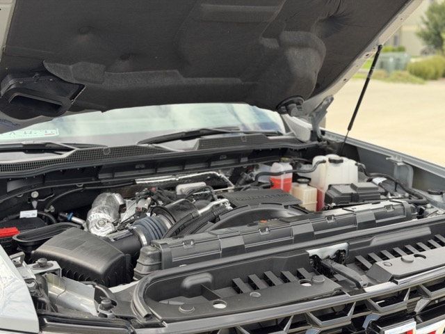 2025 Chevrolet Silverado 2500HD 4WD Crew Cab 159" ZR2 - 23069629 - 32