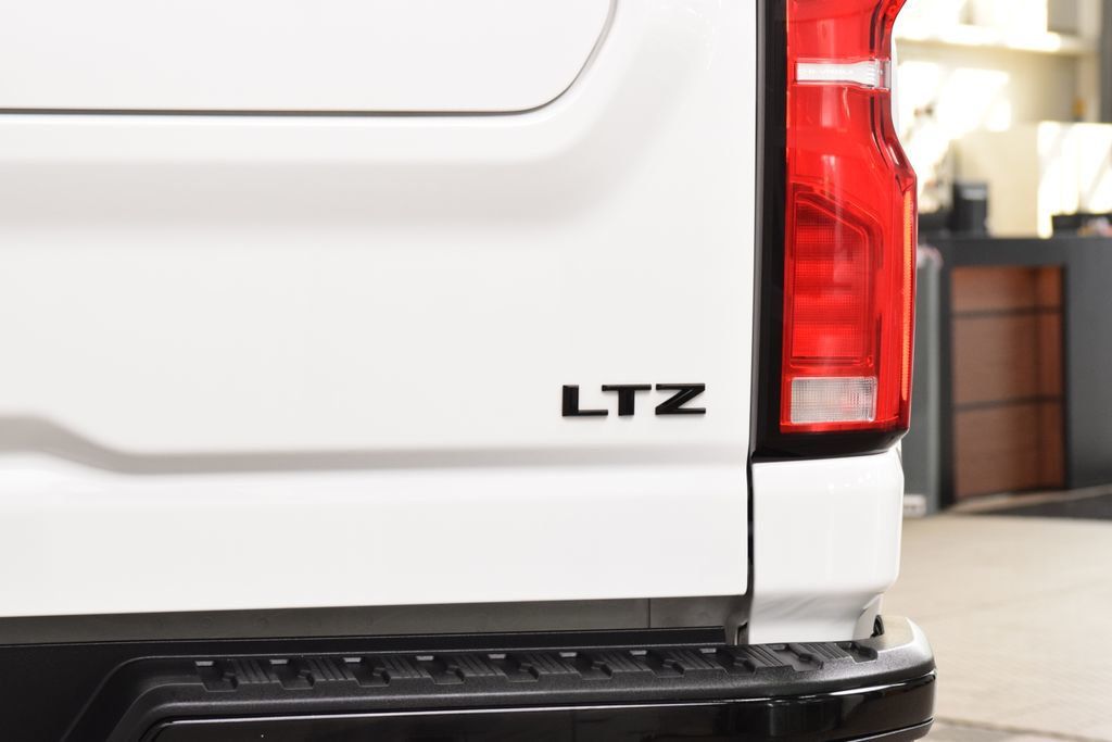 2025 Chevrolet Silverado 2500HD LTZ Trail Boss - 23051876 - 22