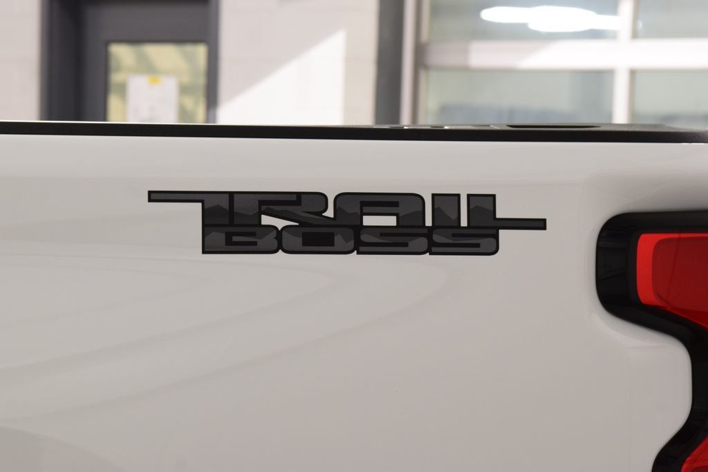 2025 Chevrolet Silverado 2500HD LTZ Trail Boss - 23051876 - 25