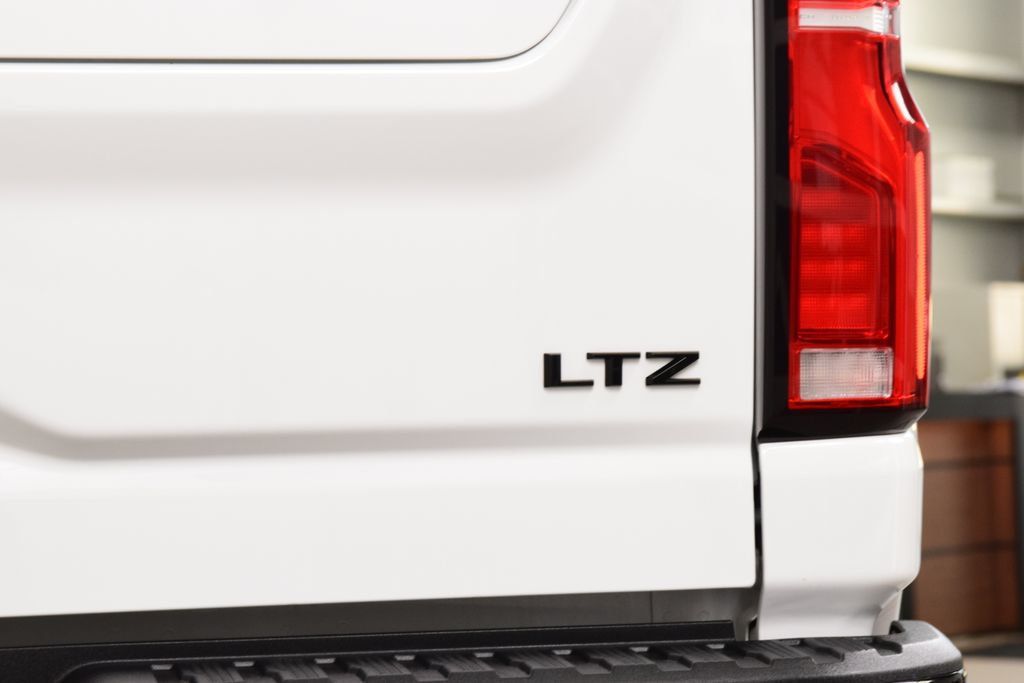 2025 Chevrolet Silverado 2500HD LTZ Z71 Trail Boss Lifted - 23050811 - 22