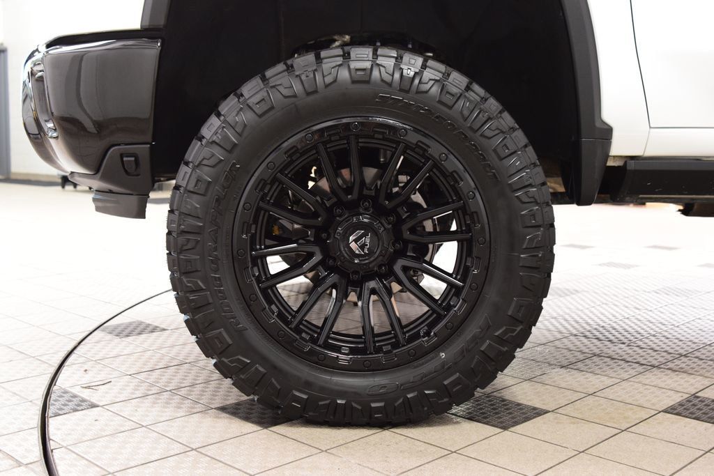2025 Chevrolet Silverado 2500HD LTZ Z71 Trail Boss Lifted - 23050811 - 28