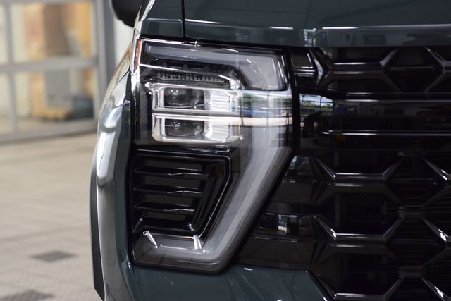 2025 Chevrolet Silverado 2500HD ZR2 w/ Technology Package - 23053143 - 9