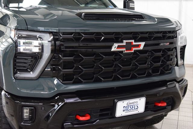 2025 Chevrolet Silverado 2500HD ZR2 w/ Technology Package - 23053143 - 10