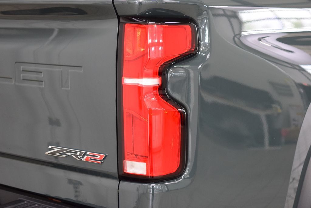 2025 Chevrolet Silverado 2500HD ZR2 w/ Technology Package - 23053143 - 19