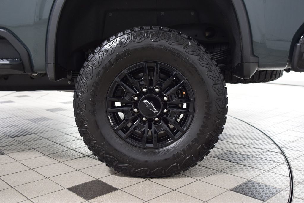 2025 Chevrolet Silverado 2500HD ZR2 w/ Technology Package - 23053143 - 25