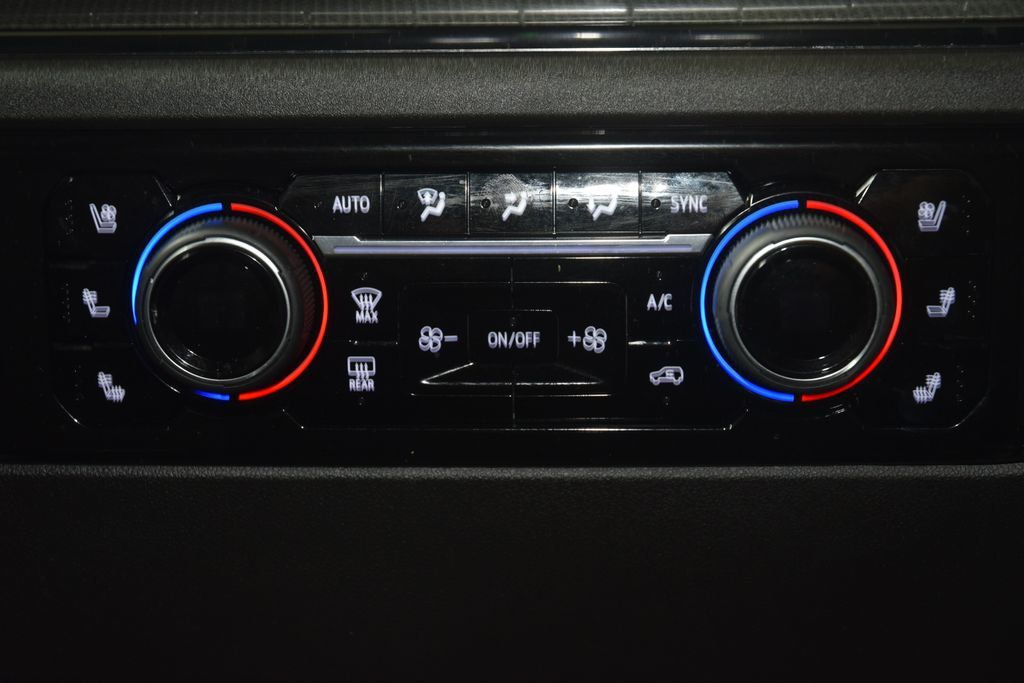 2025 Chevrolet Silverado 2500HD ZR2 w/ Technology Package - 23053143 - 32