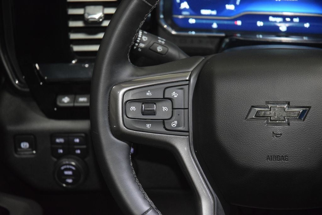 2025 Chevrolet Silverado 2500HD ZR2 w/ Technology Package - 23053143 - 37