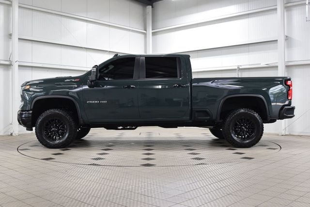 2025 Chevrolet Silverado 2500HD ZR2 w/ Technology Package - 23053143 - 3