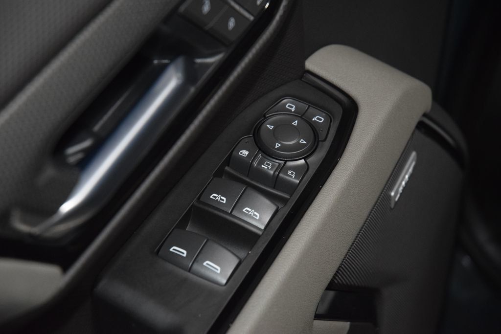 2025 Chevrolet Silverado 2500HD ZR2 w/ Technology Package - 23053143 - 50