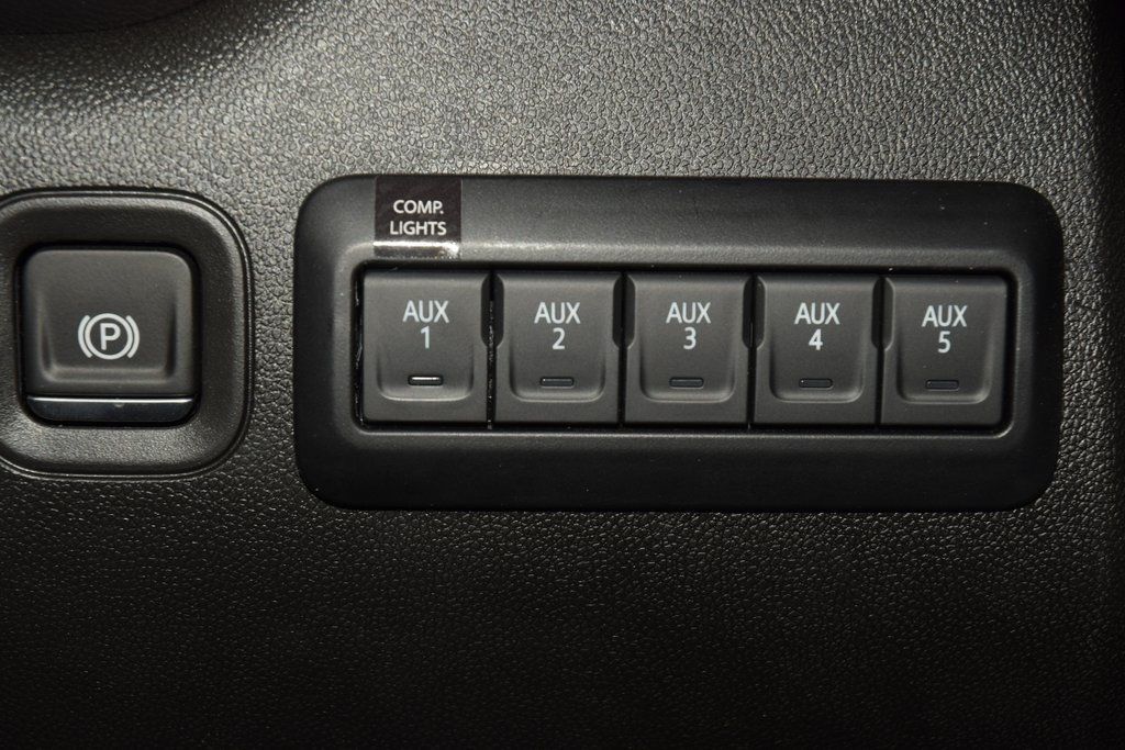 2025 Chevrolet Silverado 3500 HD 3500HD CREW 4X4 * DURAMAX * KNAPHEIDE UTILITY    - 22913244 - 24