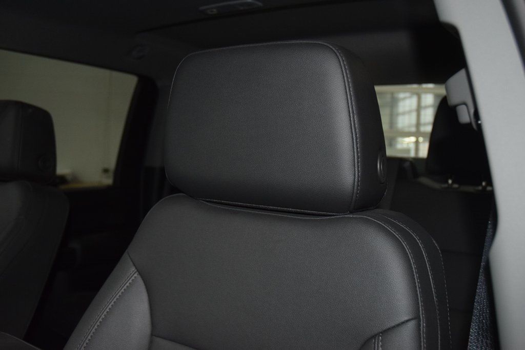 2025 Chevrolet Silverado 3500 HD 3500HD CREW 4X4 * DURAMAX * KNAPHEIDE UTILITY    - 22913244 - 30